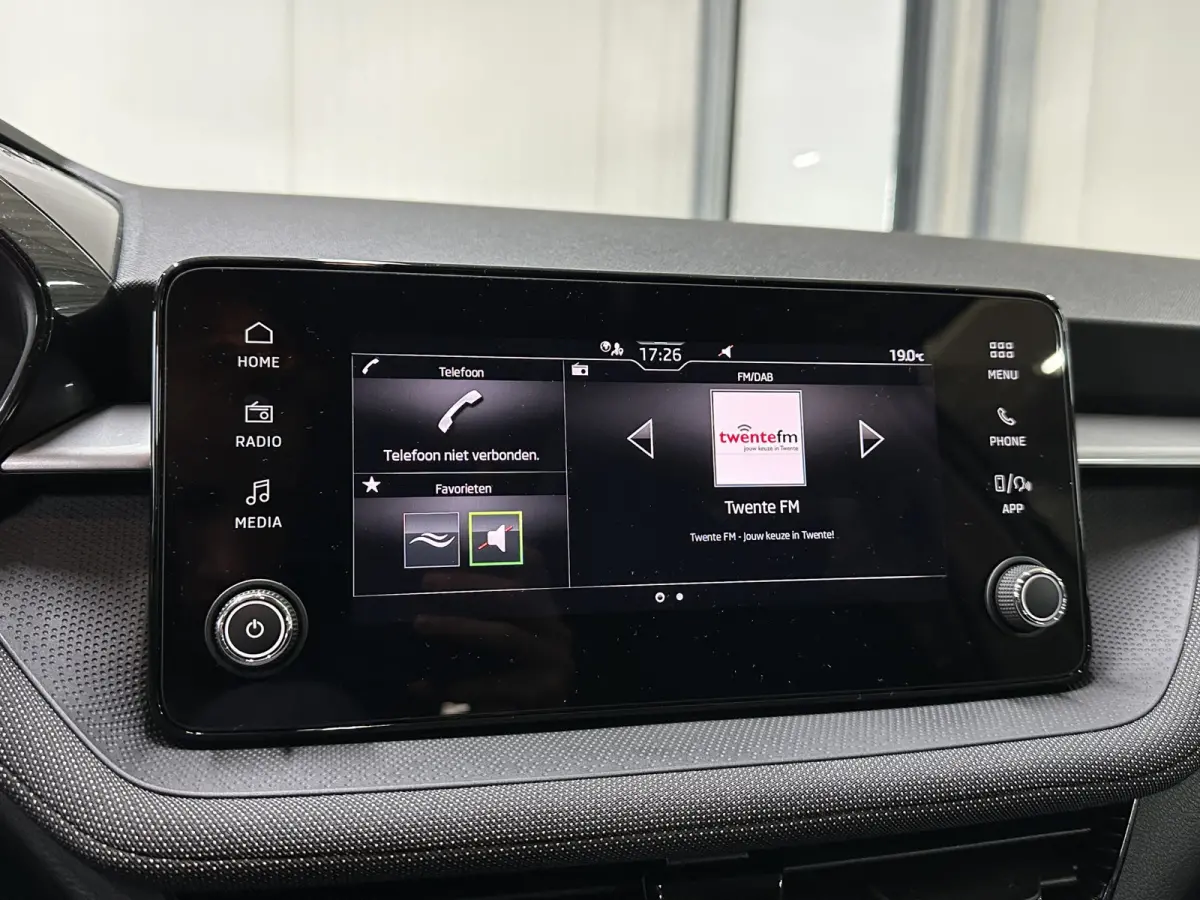 1.0 TSI 115 pk DSG Edition | Apple Carplay/Android Auto | Camera | Winter Pakket |