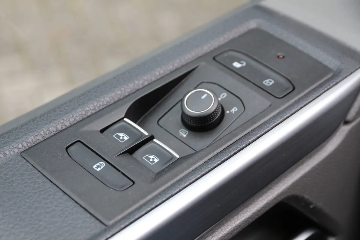 2.0 TDI 150 | Aut. | DC | L2H1 | Navi | Camera | Airco..