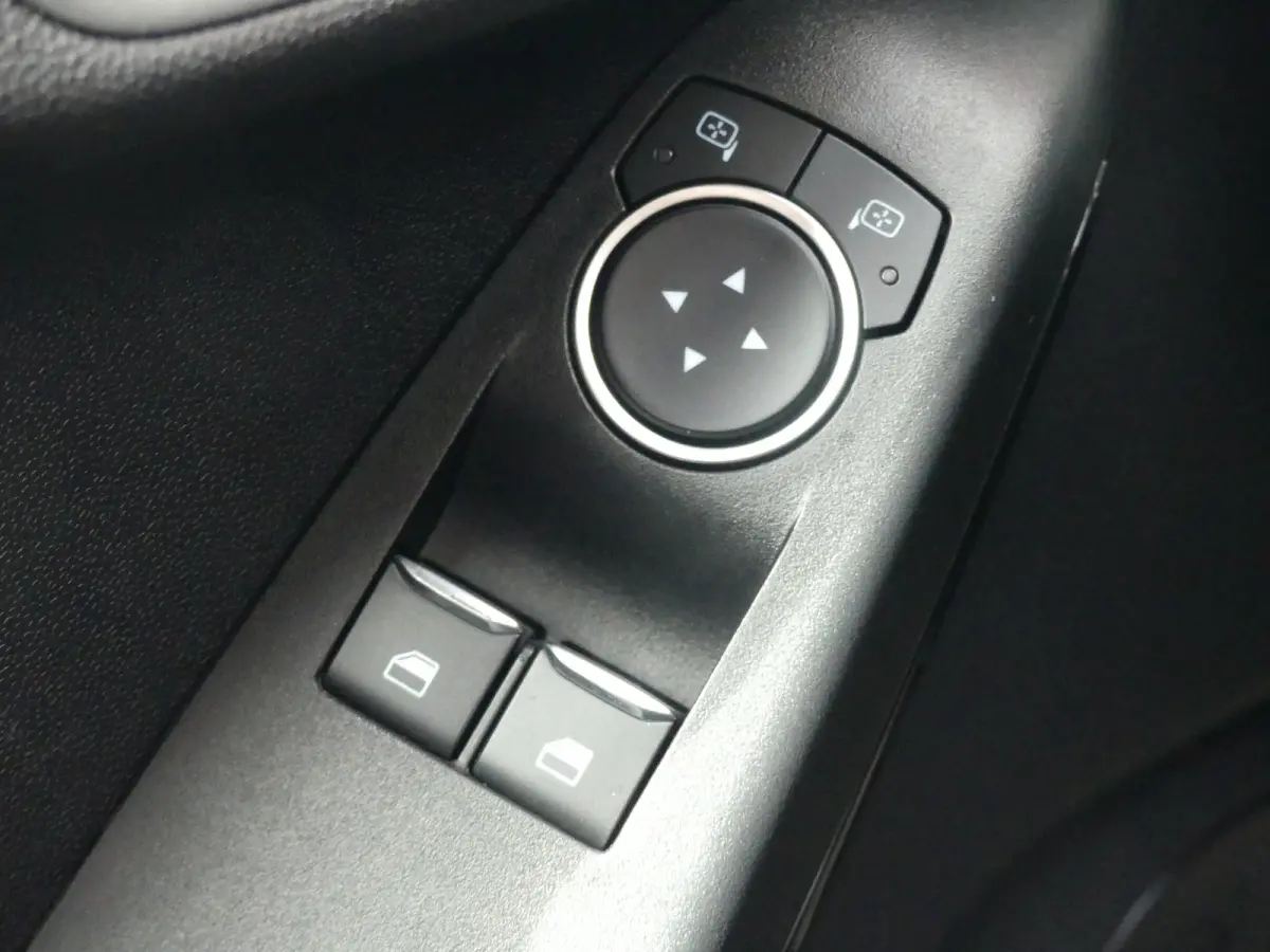 1.0 EcoBoost Connected | CRUISE | AIRCO | APPLE CARPLAY / ANDRIOD AUTO |