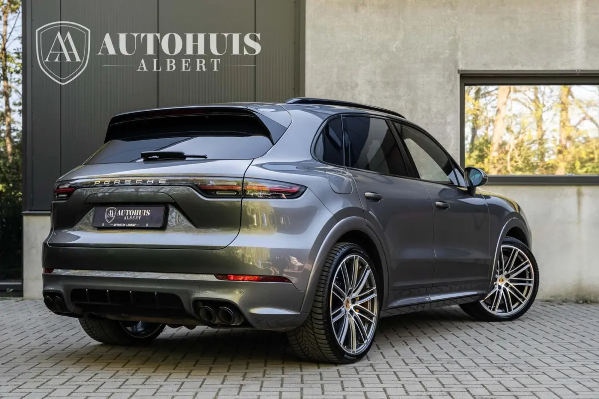 Turbo S E-Hybrid Ceramic Burmester Pano 22'