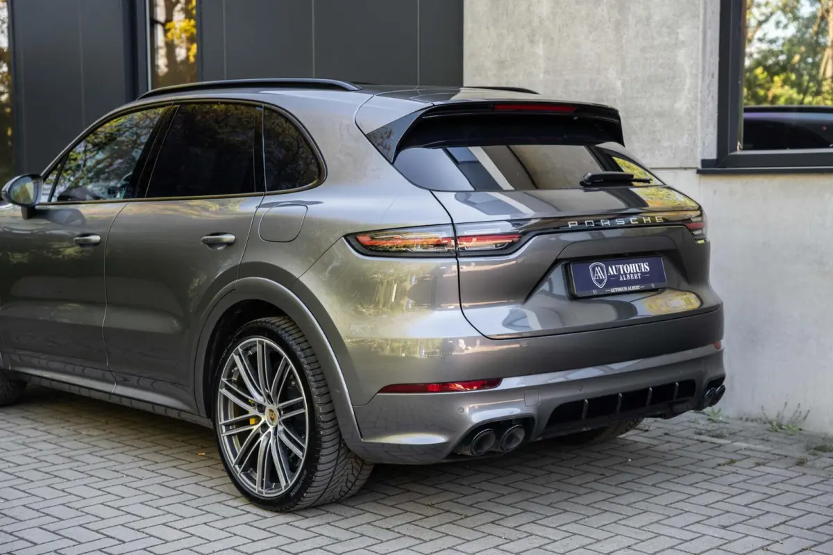 Turbo S E-Hybrid Ceramic Burmester Pano 22'