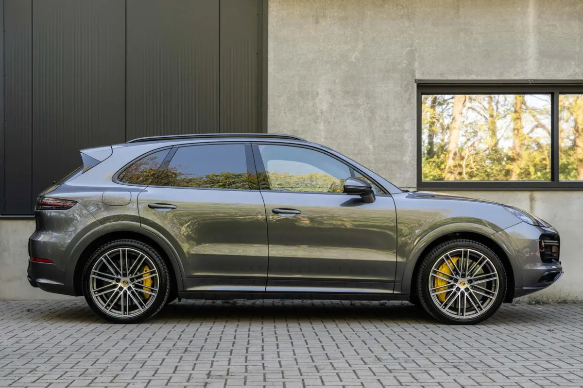 Turbo S E-Hybrid Ceramic Burmester Pano 22'