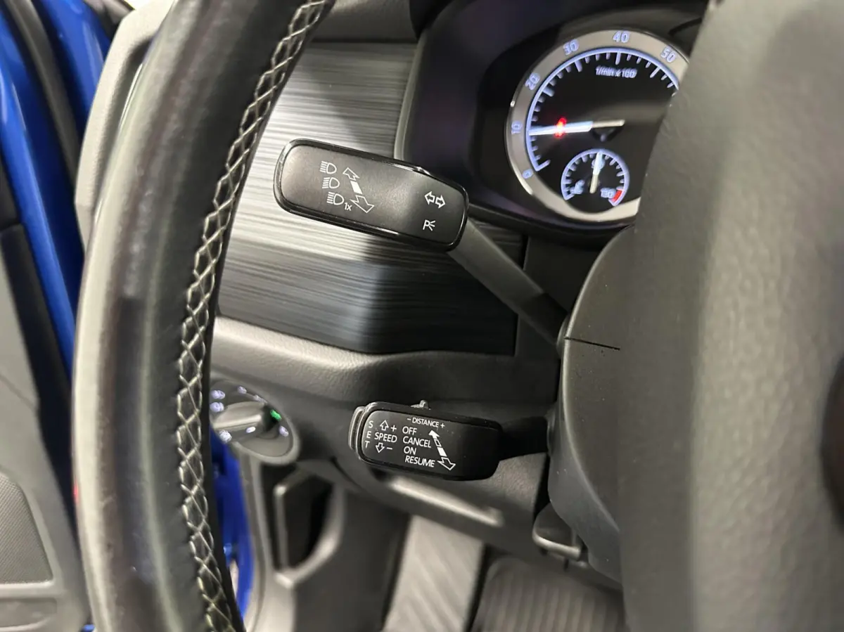 1.5 TSI Business Edition PANO TREKHAAK CAMERA CARPLAY ECC CRUISE.