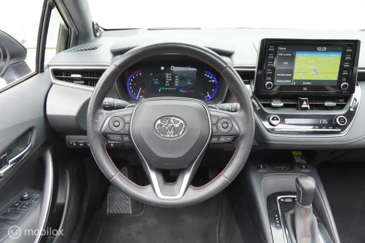 2.0 Hybrid GR-Sport Plus 2020 Krijtgrijs Pano