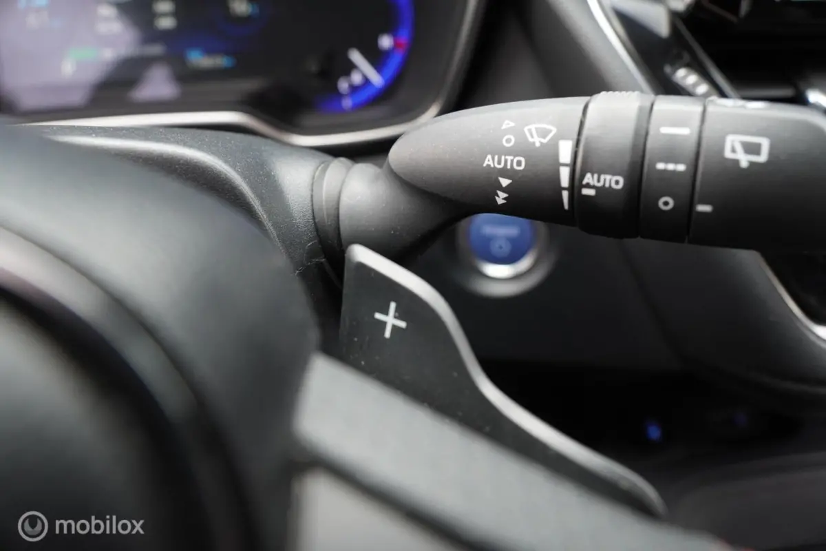 2.0 Hybrid GR-Sport Plus 2020 Krijtgrijs Pano