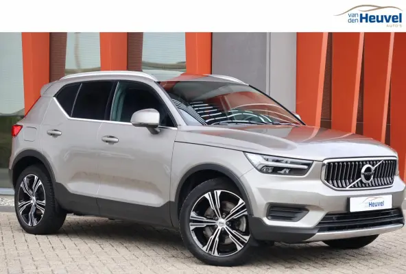 T4 Inscription | Stoelverwarming | Trekhaak | Leder | Panoramadak | Parkeercamera | Pilot Assist | Keyless