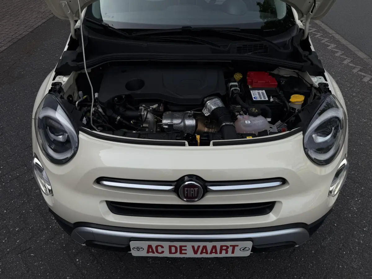 Cross 1.3 GSE Cross - NAVI/CARPLAY/LEER/LED/NAP