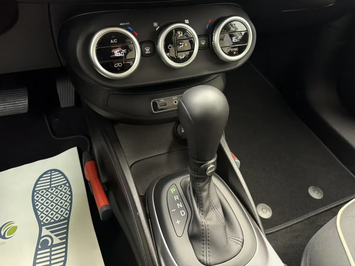 Cross 1.3 GSE Cross - NAVI/CARPLAY/LEER/LED/NAP