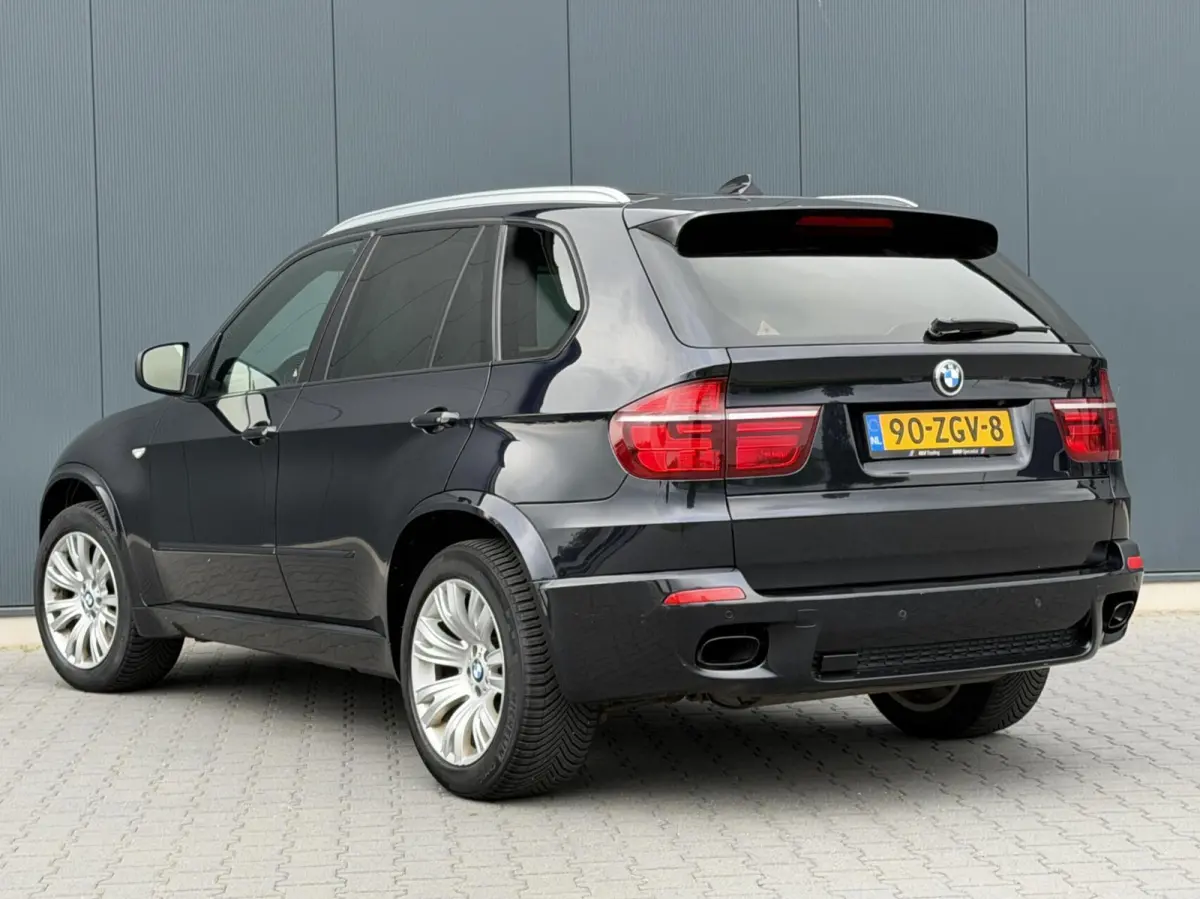 xDrive35i M-Pakket 7-Persoons - Leder - Navi - Pano - Leder Dash - Massage