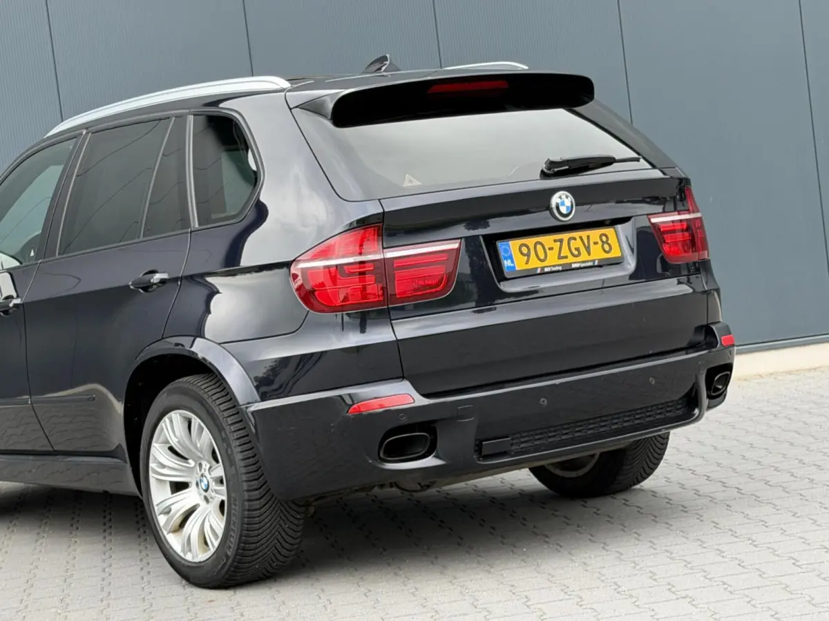 xDrive35i M-Pakket 7-Persoons - Leder - Navi - Pano - Leder Dash - Massage