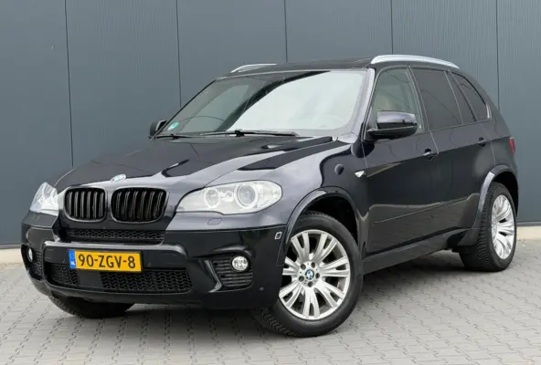 xDrive35i M-Pakket 7-Persoons - Leder - Navi - Pano - Leder Dash - Massage