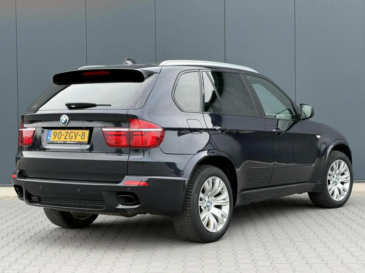 xDrive35i M-Pakket 7-Persoons - Leder - Navi - Pano - Leder Dash - Massage