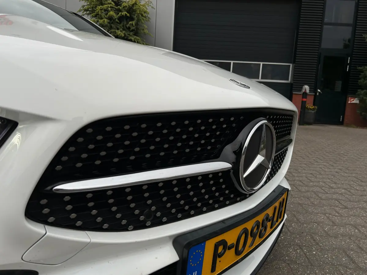 180 AMG line carplay, burmester,camera