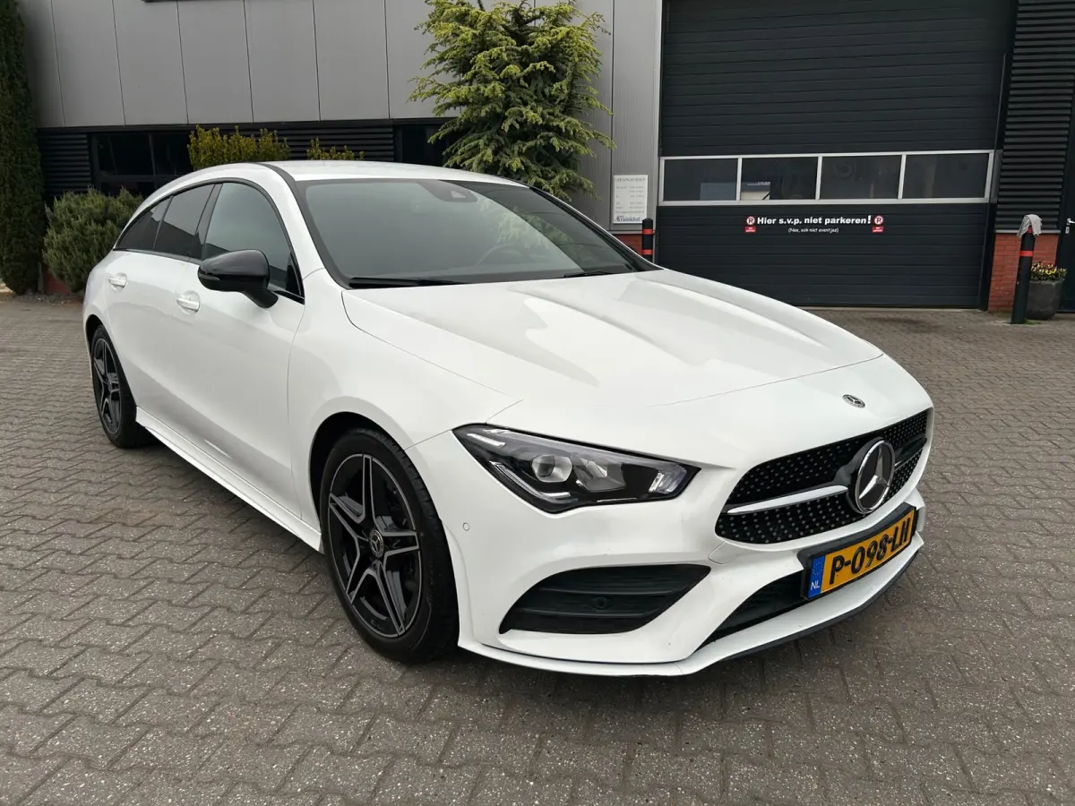 180 AMG line carplay, burmester,camera