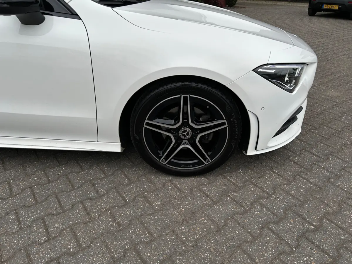 180 AMG line carplay, burmester,camera