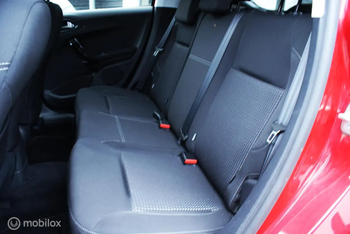 1.2 PureTech Allure 2018 17113km Airco, cruise, navi