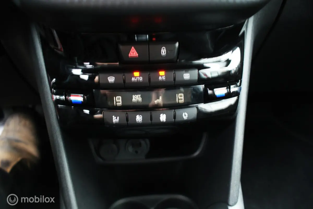 1.2 PureTech Allure 2018 17113km Airco, cruise, navi