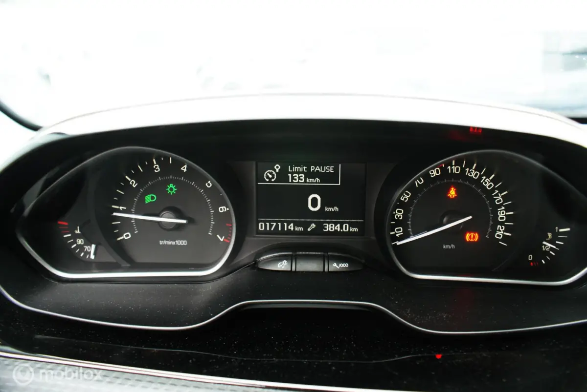 1.2 PureTech Allure 2018 17113km Airco, cruise, navi