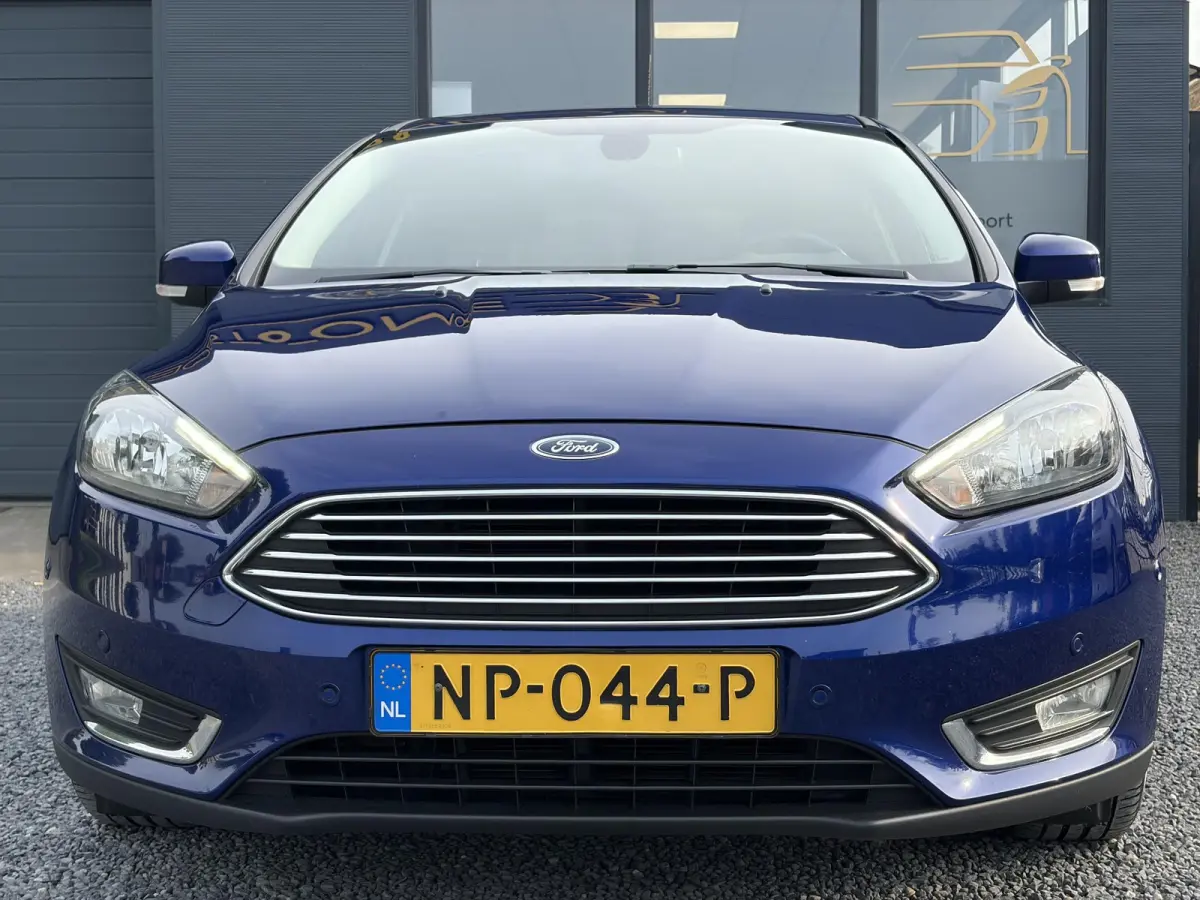 1.0 Titanium 2e Eigenaar,Dealer Onderhouden,Navi,Pdc V+A,125pk,Clima,Cruise,6 Bak,Lm velgen,Net beurt gehad,Apk tot 04-2027