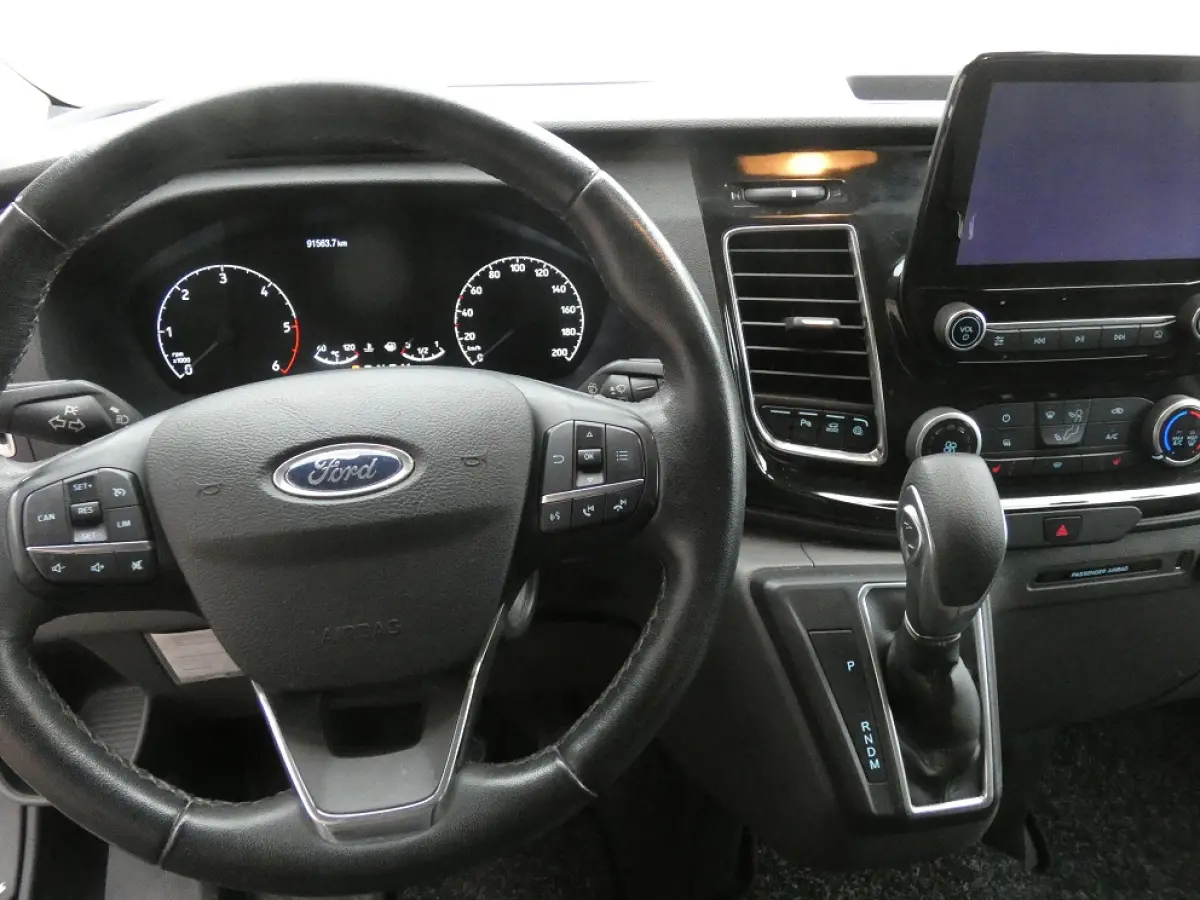 320 2.0 TDCI L2H1 Sport* navi/cam*xenon*