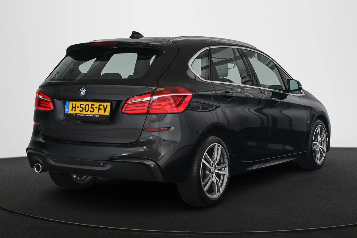 218i High Executive Edition M Sport Automaat Lederen Sportstoelen Stoelverwarming Head-Up LED Koplampen Camera