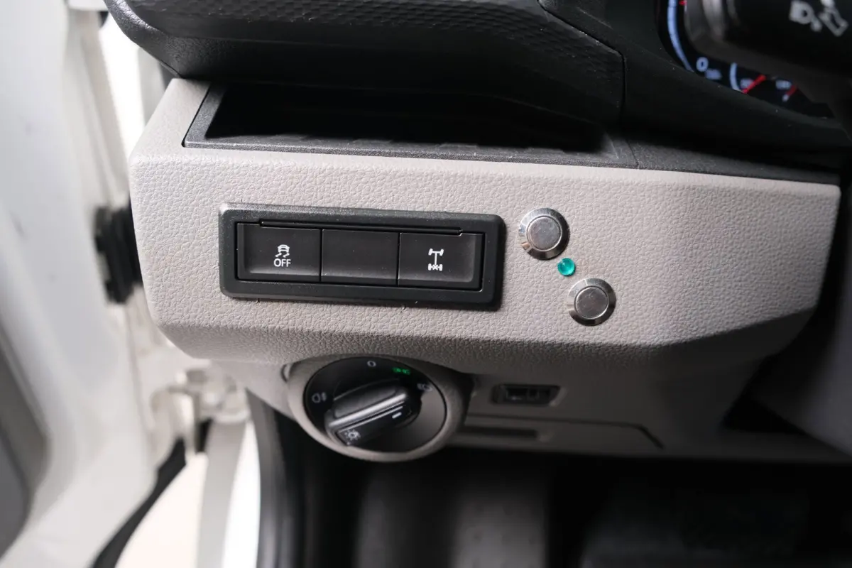 2.0 TDI 150 pk L2H1 4-Motion DC 30 Pick-Up