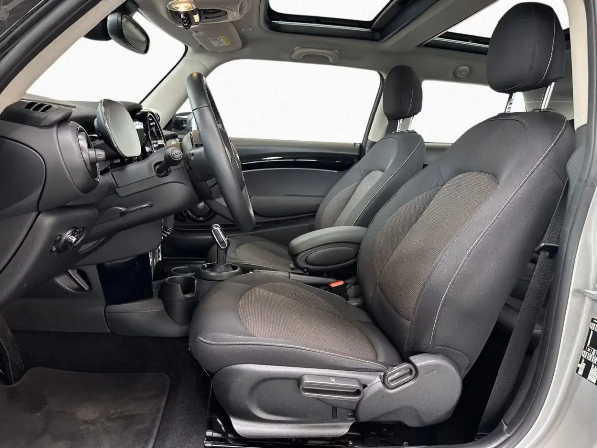 1.5 Aut. ** LED, NAVI, PANORAMA, H&K Sound, HuD, CRUISE, KEYLESS ** 1e EIG - UNFALLFREI ** ** INFORMEER OOK NAAR ONZE AANTREKKELIJKE FINANCIAL-LEASE TARIEVEN **