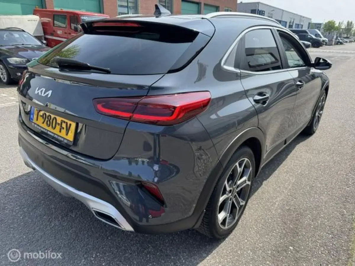1.6 GDi PHEV DynamicPlusLine Automaat 55 km volledig elect rijden / Hybride , 18 inch velgen , Electr. kofferklep , Lane assist , Dodehoek assistent , lage km stand ,