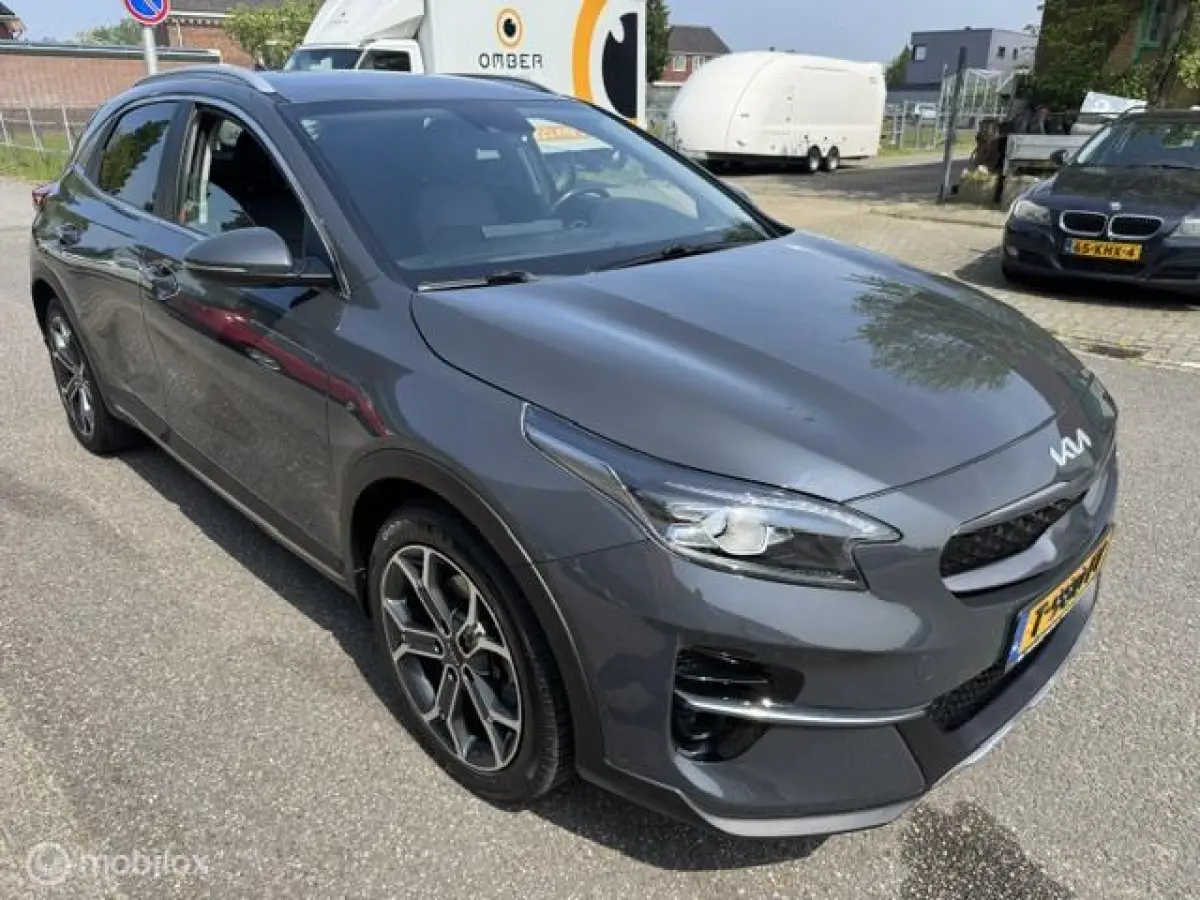 1.6 GDi PHEV DynamicPlusLine Automaat 55 km volledig elect rijden / Hybride , 18 inch velgen , Electr. kofferklep , Lane assist , Dodehoek assistent , lage km stand ,