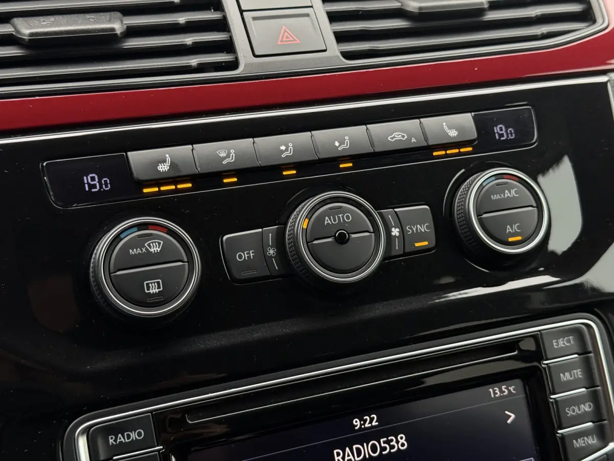 1.4 TSI Highline 7p | Carplay | Navi | Trekhaak | Stoelverw. | Leder