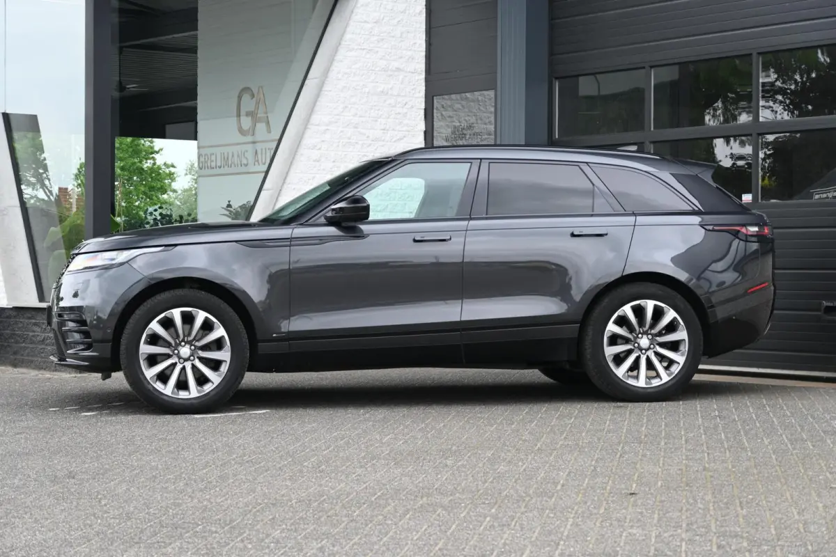 3.0 V6 AWD R-Dynamic HSE
