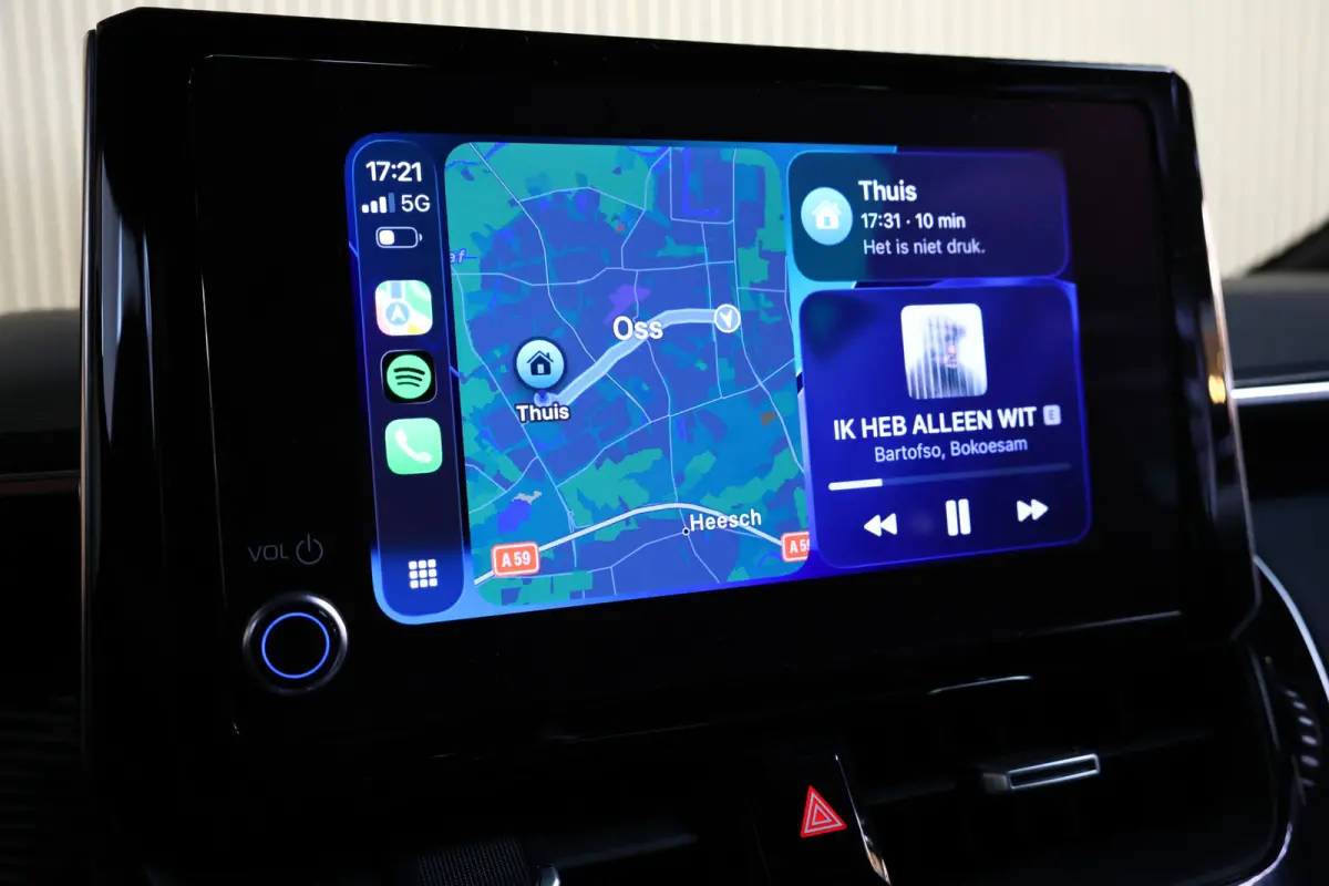 2.0 Hybrid Business GR-Sport AVM NAVI CARPLAY CAMERA LANE '22