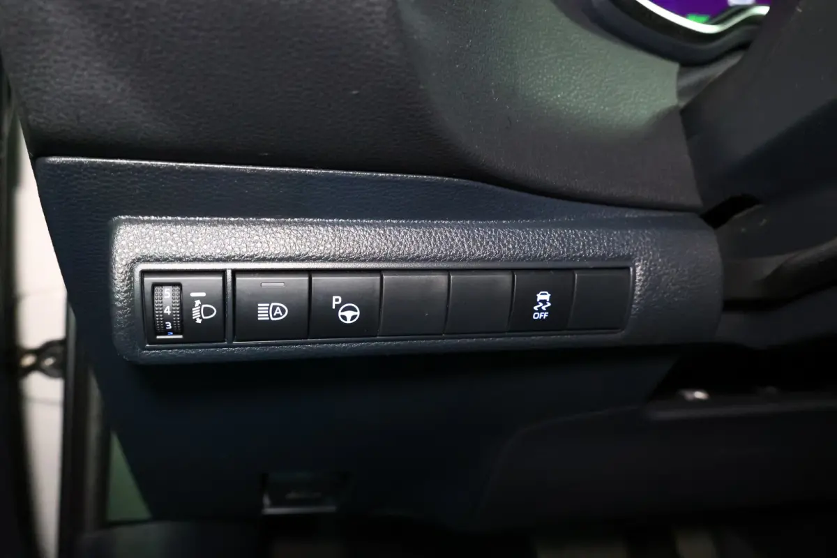 2.0 Hybrid Business GR-Sport AVM NAVI CARPLAY CAMERA LANE '22