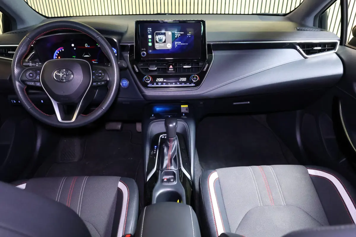2.0 Hybrid Business GR-Sport AVM NAVI CARPLAY CAMERA LANE '22