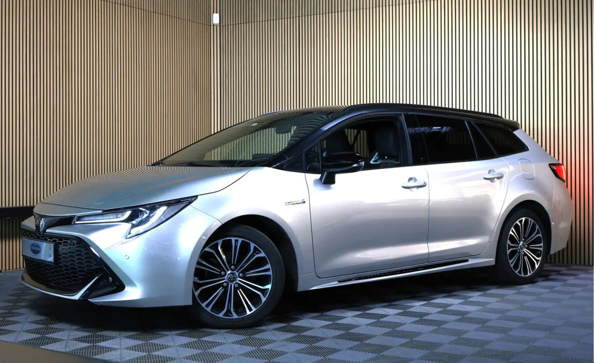 2.0 Hybrid Business GR-Sport AVM NAVI CARPLAY CAMERA LANE '22