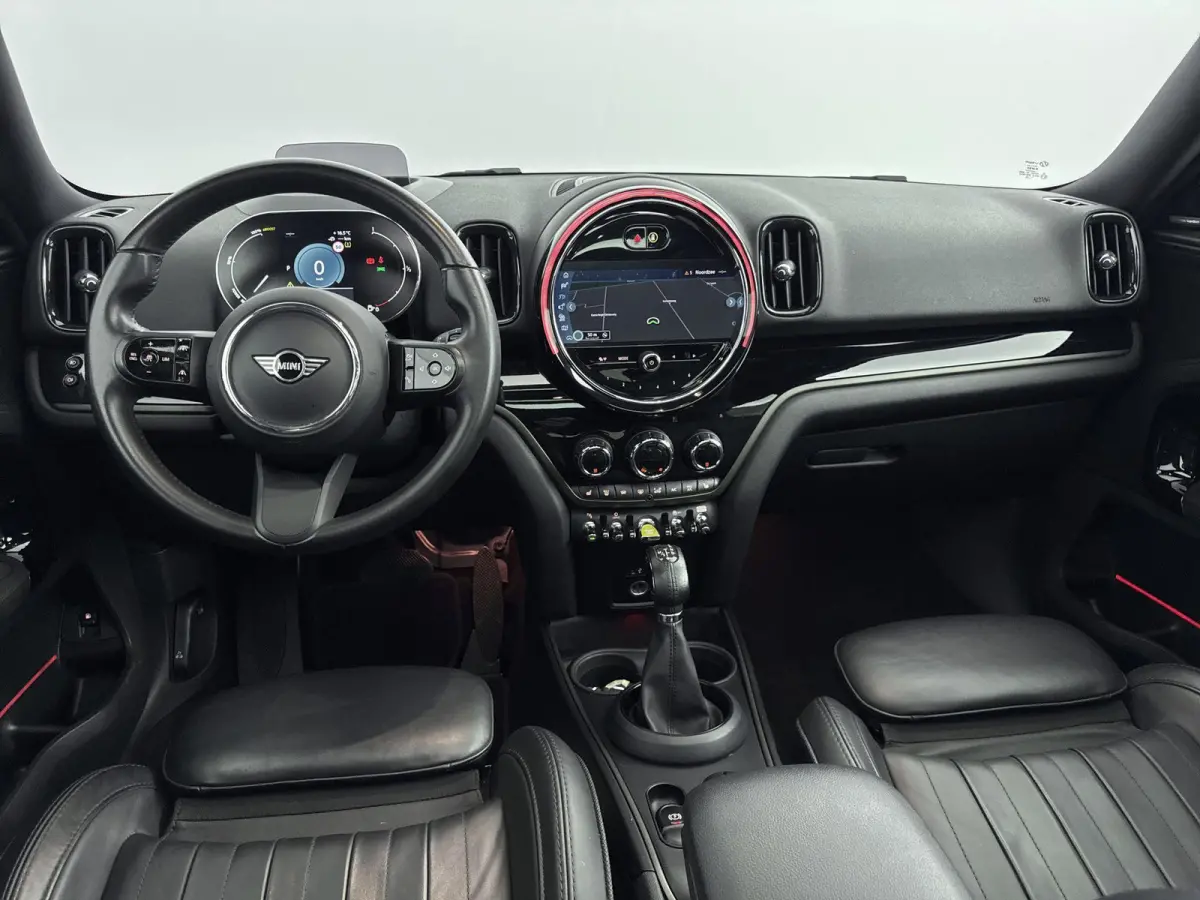 1.5 Cooper ALL4 Chili | PANORAMADAK | LEDER | CAMERA | NAVIGATIE | STOELVERWARMING | DIGITAAL DASHBOARD | LED |