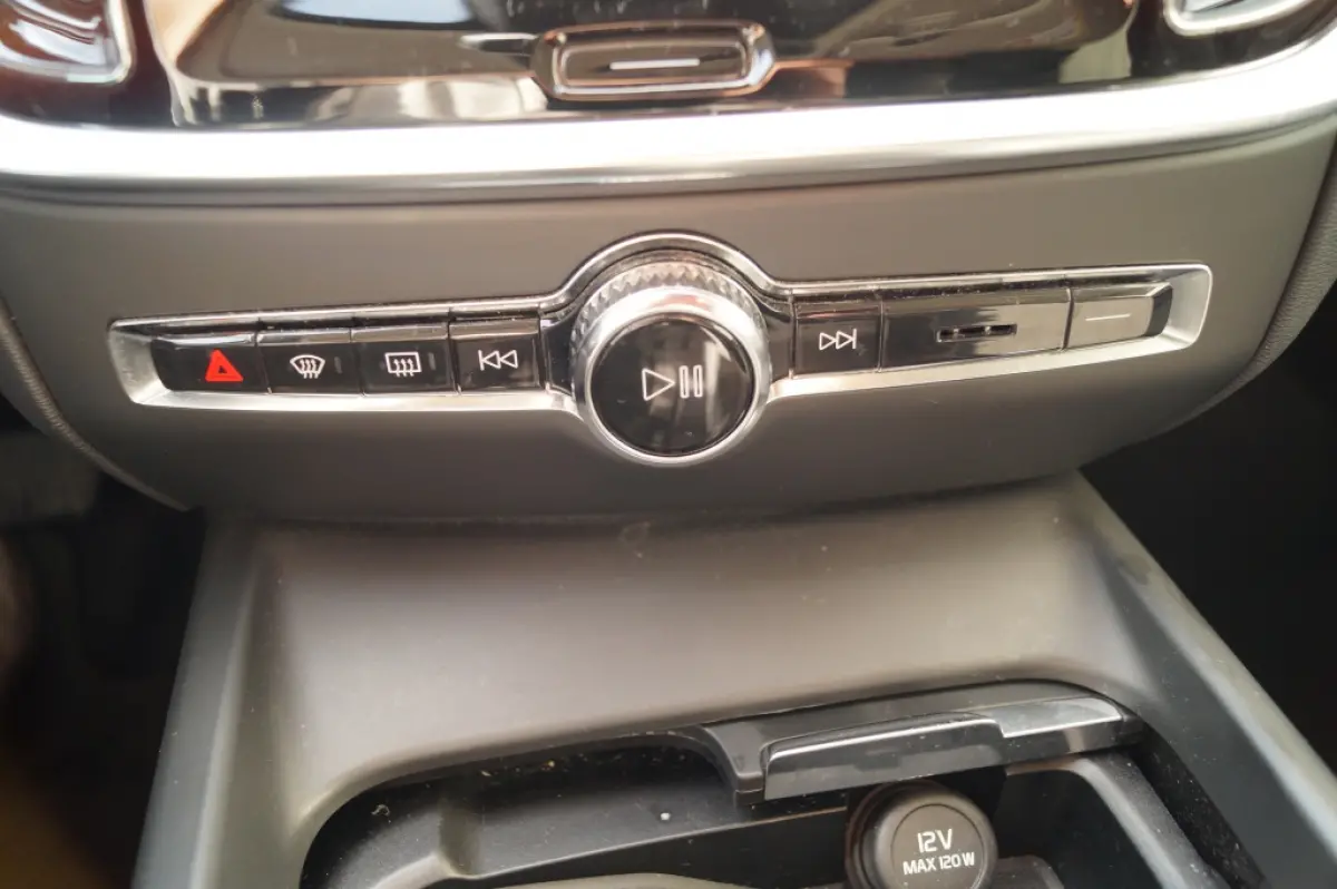 2.0 B4 197pk Automaat Core -NAVI-ECC-LED-CAM-