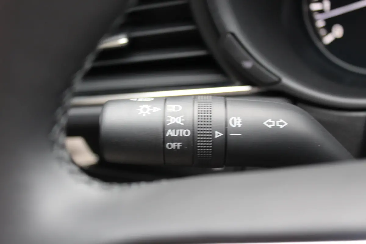 2.5 e-SKYACTIV-G M HYBRID 140PK HOMURA AUTOMAAT / NAVI / CLIMA / FULL-LED / PDC / 18" LMV / KEYLESS / AFN. TREKHAAK / WINTERPAKKET / ADAPT. CRUISECONTROL / 1E EIGENAAR / NIEUWSTAAT !!