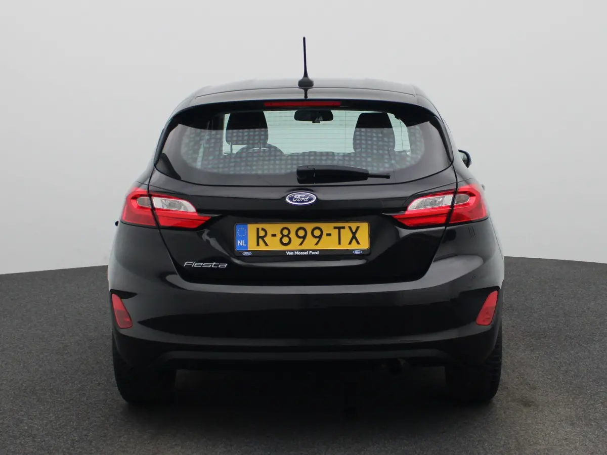 1.0 EcoBoost Titanium | APPLE CARPLAY - ANDROID AUTO | CLIMATE CONTROL | CRUISE CONTROL | PARKEERSENSOREN ACHTER | LANE ASSIST |