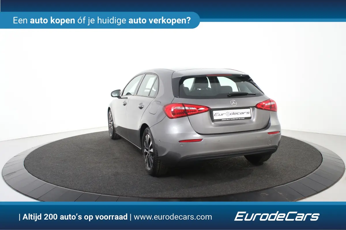 180 *1ste Eigenaar*Widescreen*Navigatie*Stoelverwarming*PDC*