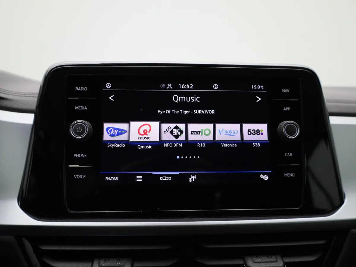 1.5 TSI Life Business 150 PK| Parkeersensoren | Apple Carplay | Android Auto | Stoelverwarming | Climatronic | Trekhaak | Park Assist