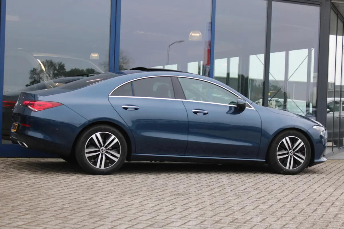 180 AUT7 Luxury Line PANORAMADAK LEDER MEMORY KEY-LESS GO MULTIBEAM SFEER NL AUTO