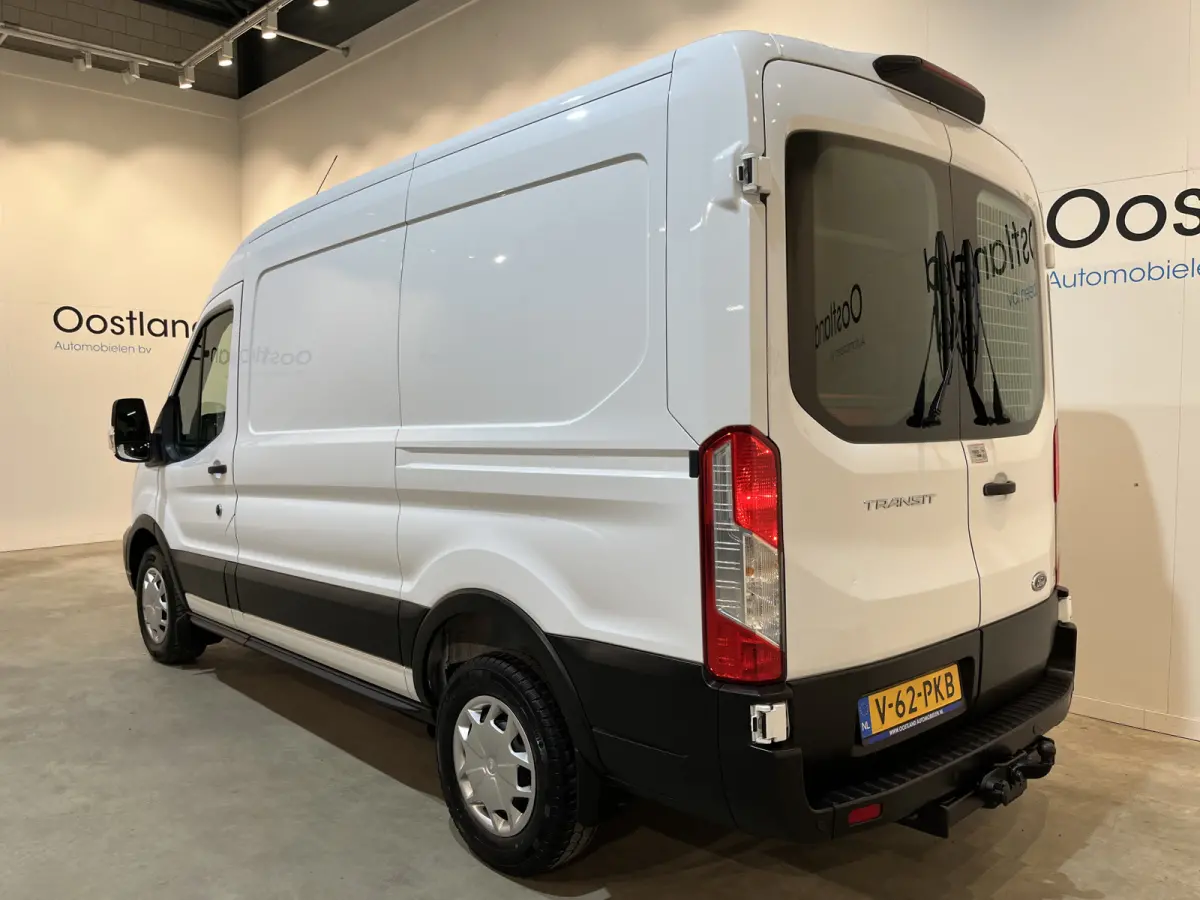 350 2.0 TDCI L2H2 Trend 170 PK / Euro 6 / Airco / Cruise Control / Trekhaak / 3-Zits