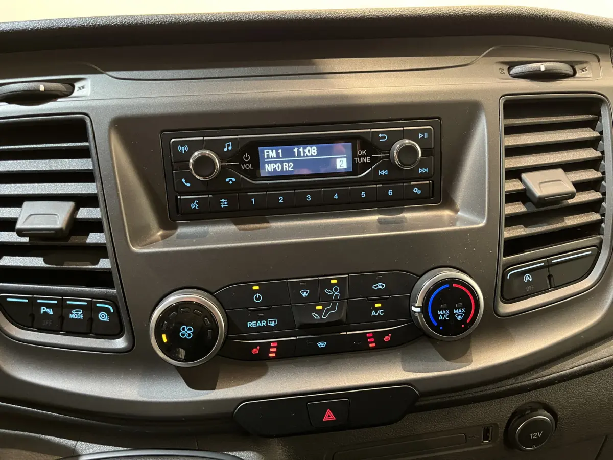 350 2.0 TDCI L2H2 Trend 170 PK / Euro 6 / Airco / Cruise Control / Trekhaak / 3-Zits