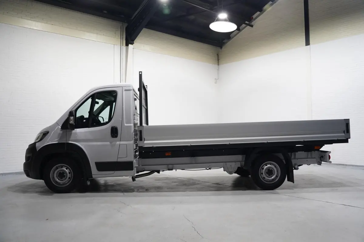 2.2 MJet 140 pk L4 Pick Up / Open Laadbak Airco, Cruise Control, 3-Zits, LxBxH 420x202x40 cm Nieuw