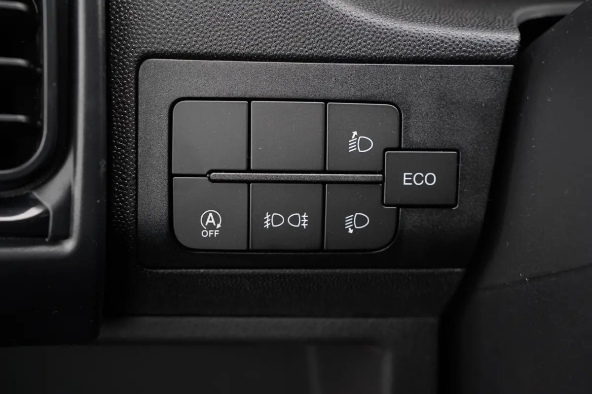 2.2 MJet 140 pk L4 Pick Up / Open Laadbak Airco, Cruise Control, 3-Zits, LxBxH 420x202x40 cm Nieuw
