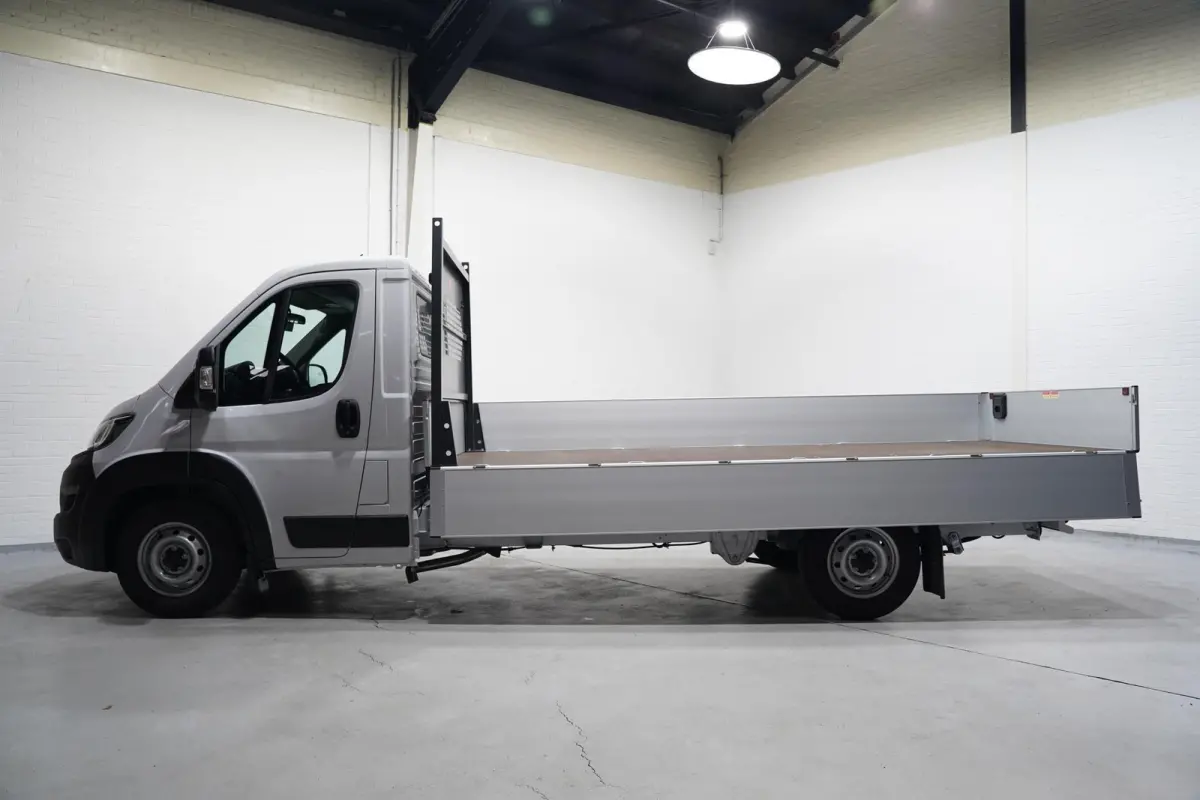 2.2 MJet 140 pk L4 Pick Up / Open Laadbak Airco, Cruise Control, 3-Zits, LxBxH 420x202x40 cm Nieuw