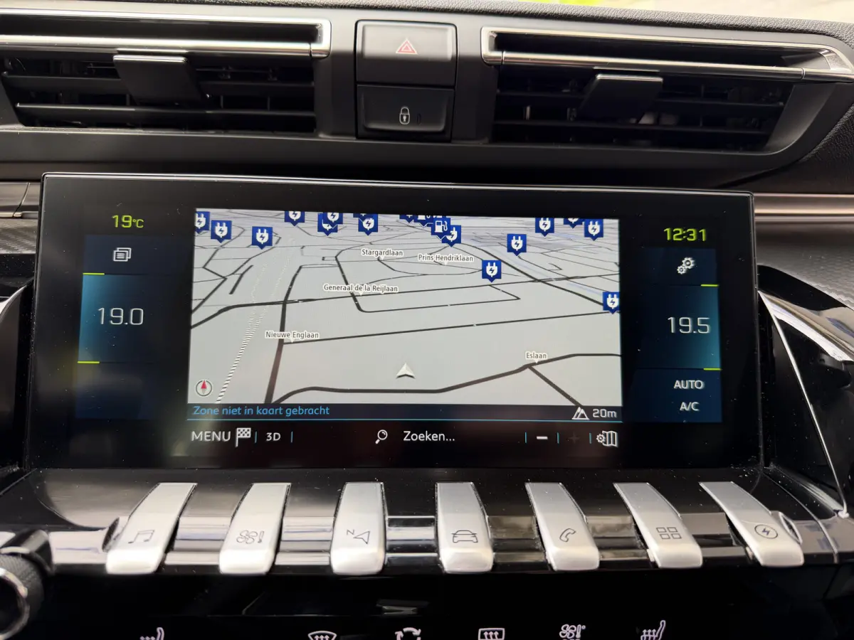 1.6 HYbrid Trekhaak Stoelverwarming voor Navigatiesysteem