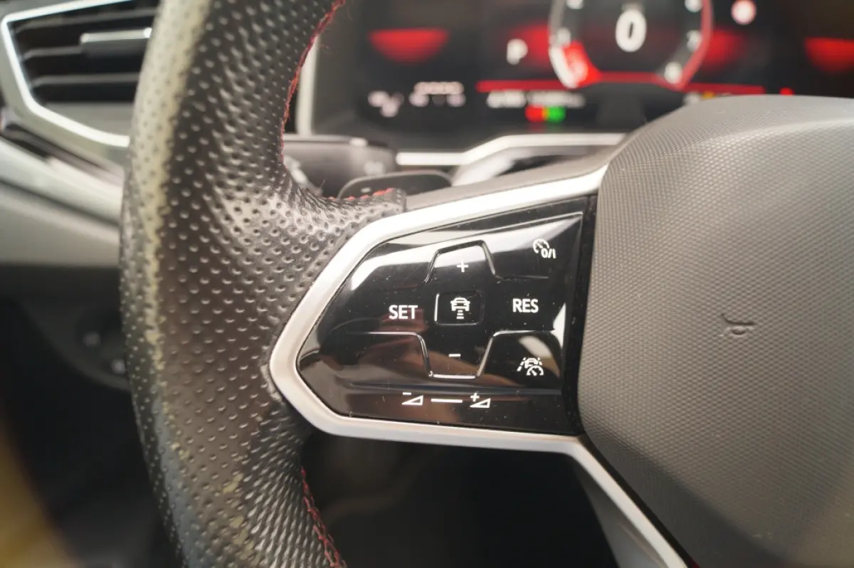 2.0 TSI DSG GTI -NAVI-ACC-IQ.LIGHT-ECC-PDC-CAM-