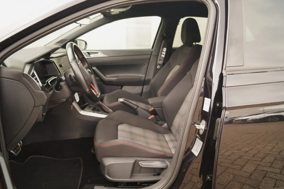 2.0 TSI DSG GTI -NAVI-ACC-IQ.LIGHT-ECC-PDC-CAM-